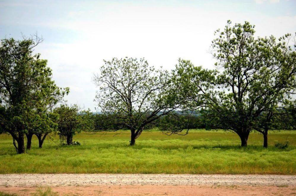 The B&B'S Of Monarc Ranch Luckenbach Exterior foto